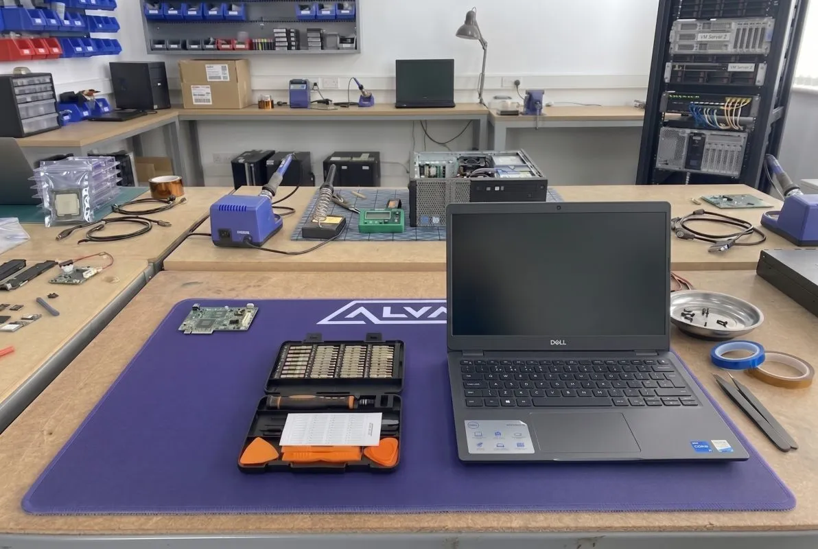 ALVAPC_Dell_Vostro_15_3000_SSD_Upgrade